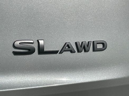 Used 2024 Nissan Rogue SL image 19