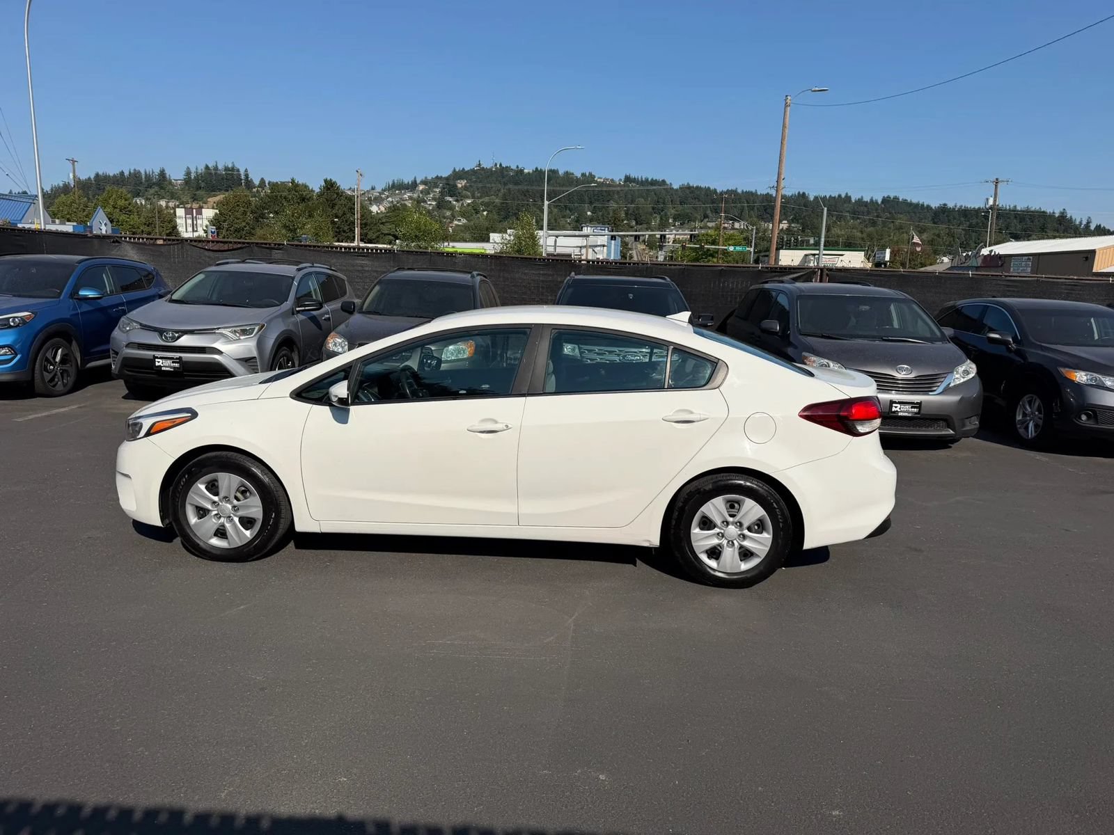 Used 2018 Kia Forte LX FWD image 7