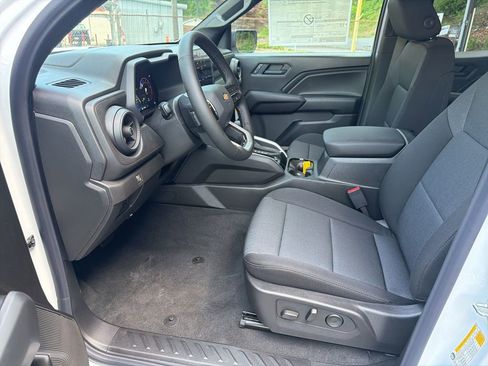 New 2026 Chevrolet Colorado W/T w/ WT Custom Package AWD/4WD image 8