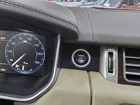 Used 2016 Land Rover Range Rover HSE image 35