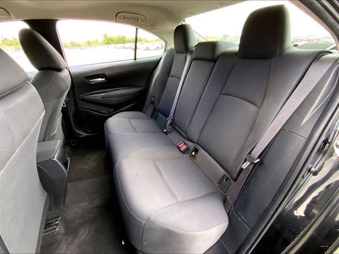 Used 2021 Toyota Corolla LE FWD image 20