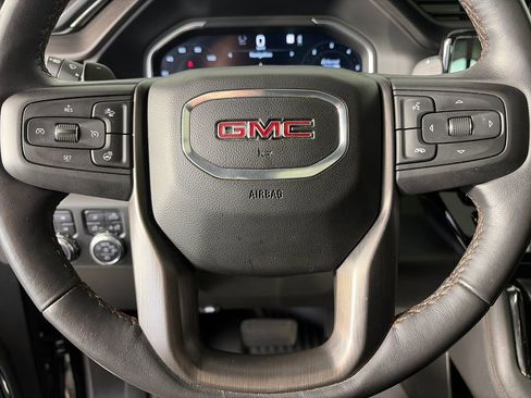 Used 2023 GMC Sierra 1500 AT4 w/ AT4 Premium Package AWD/4WD image 16