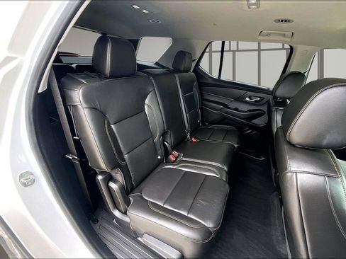 Used 2020 Chevrolet Traverse LT w/ LPO, Blackout Package AWD/4WD image 26