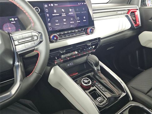 Used 2023 GMC Canyon AT4X w/ Edition 1 image 32