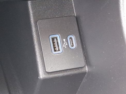 Used 2024 Ford Edge SEL image 27