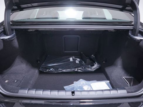 New 2026 BMW 740i w/ Premium Package image 19