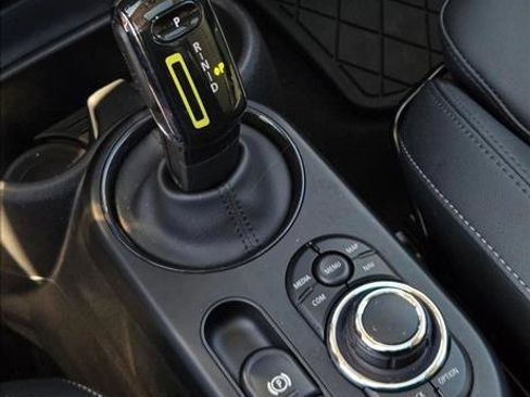 Certified 2024 MINI Cooper SE image 15