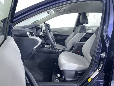 Used 2021 Toyota Corolla LE image 15