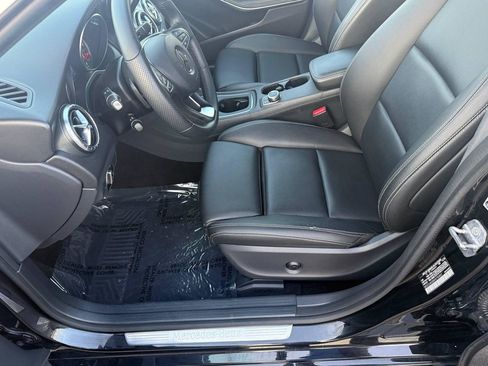 Used 2019 Mercedes-Benz CLA 250 image 17