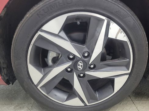 Used 2021 Hyundai Elantra Limited image 31