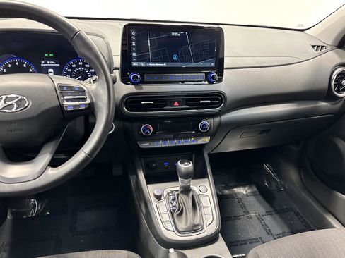 Certified 2023 Hyundai Kona SEL w/ Convenience Package image 19