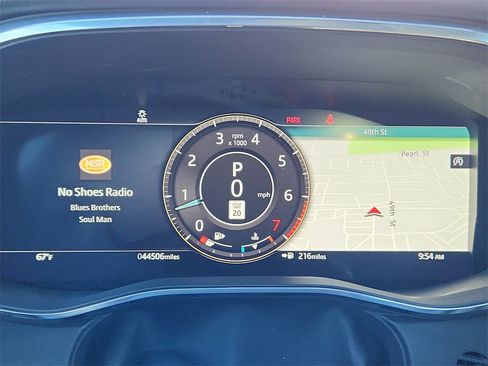 Used 2023 Jaguar F-PACE S image 11