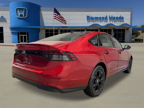 New 2025 Honda Accord SE image 5