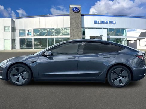 Used 2022 Tesla Model 3 Long Range AWD/4WD image 9