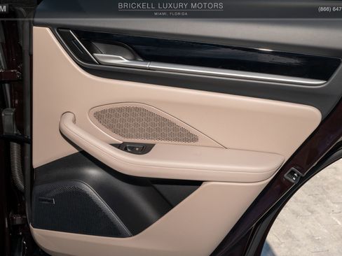 Used 2025 Porsche Macan 4 Electric image 19