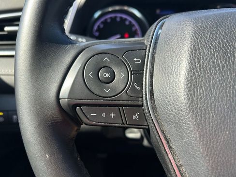 Used 2018 Toyota Camry SE w/ Convenience Package FWD image 20