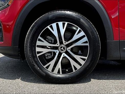 New 2025 Mercedes-Benz GLB 250 GLB 250 image 8