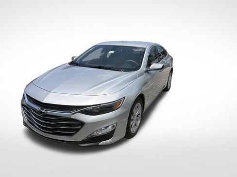 Used 2021 Chevrolet Malibu LT FWD image 2