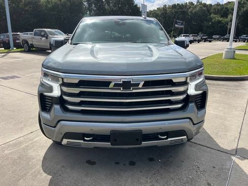 Used 2024 Chevrolet Silverado 1500 High Country w/ Technology Package AWD/4WD image 11