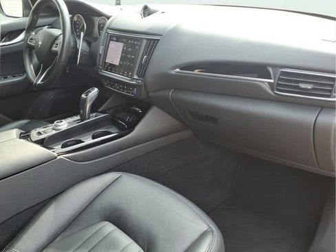 Used 2023 Maserati Levante Modena AWD/4WD image 22