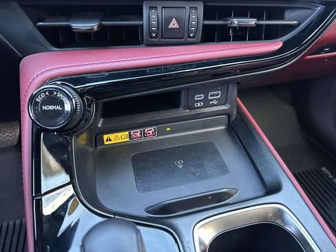 Used 2024 Lexus NX 350h AWD w/ Premium Package image 32