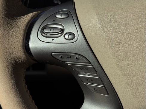 Used 2018 Nissan Murano SL image 32