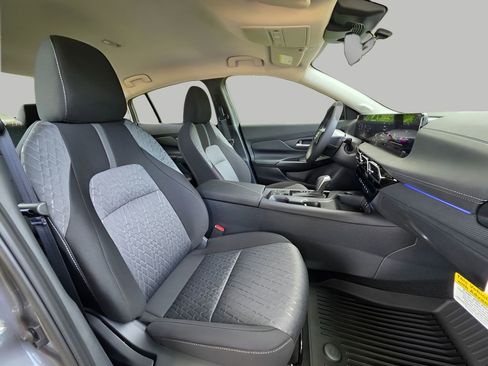 New 2026 Nissan Sentra SV FWD image 9