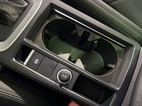 Used 2024 Audi Q3 2.0T Premium Plus w/ Premium Plus Package image 16