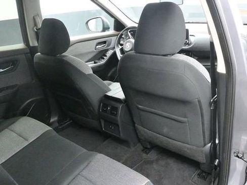 Used 2021 Nissan Rogue SV AWD/4WD image 13
