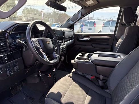 Used 2023 Chevrolet Silverado 1500 LT image 16