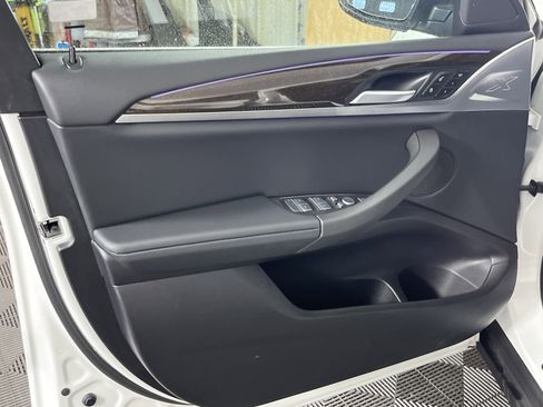 Used 2025 BMW X4 xDrive30i image 16