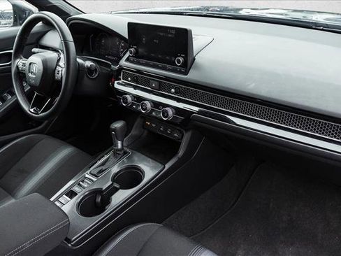 Used 2025 Honda Civic Sport image 27