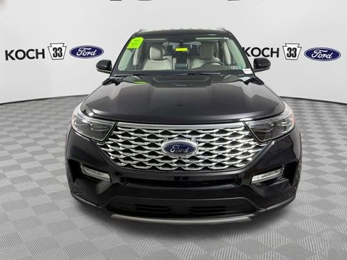 Used 2022 Ford Explorer Platinum w/ Equipment Group 601A AWD/4WD image 2