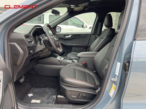 New 2025 Ford Escape ST-Line w/ Tech Pack #1 image 31