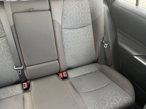 Used 2025 Toyota RAV4 XLE image 33