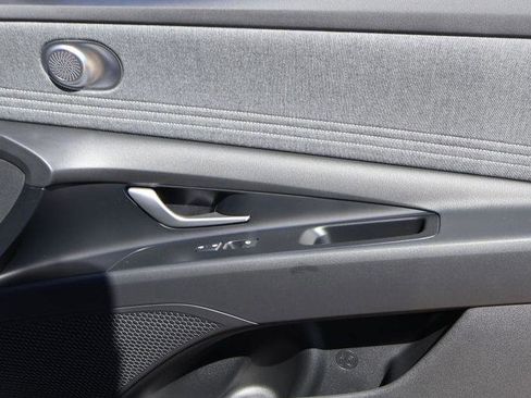 New 2026 Hyundai Elantra Limited image 13