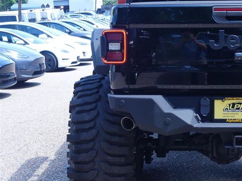Used 2020 Jeep Gladiator Sport w/ Quick Order Package 24S AWD/4WD image 29