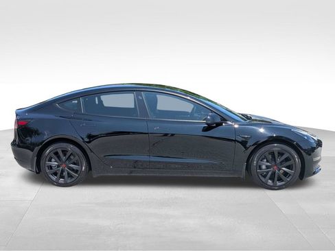 Used 2023 Tesla Model 3 Standard Range RWD image 3