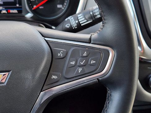 Used 2024 Chevrolet Equinox LT AWD/4WD image 25