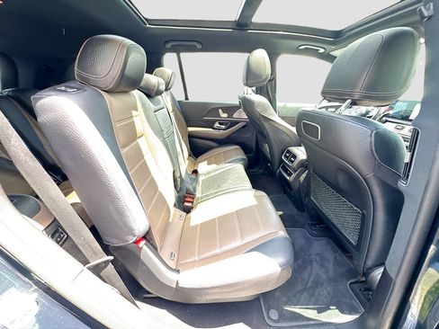 Used 2020 Mercedes-Benz GLS 450 4MATIC image 31