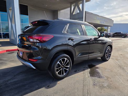 Used 2024 Chevrolet TrailBlazer LT image 6