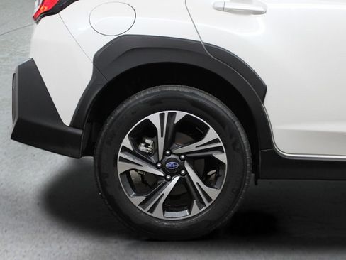 Used 2024 Subaru Crosstrek 2.0i Premium AWD/4WD image 12