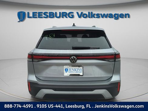 New 2026 Volkswagen Tiguan SE image 7