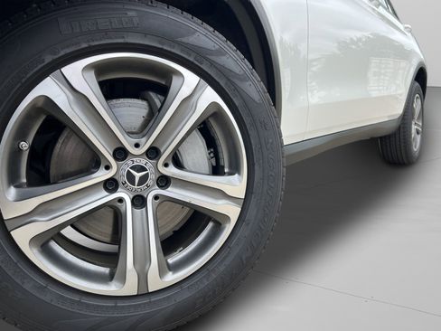 Used 2022 Mercedes-Benz GLC 300 4MATIC w/ Premium Package Lite image 34