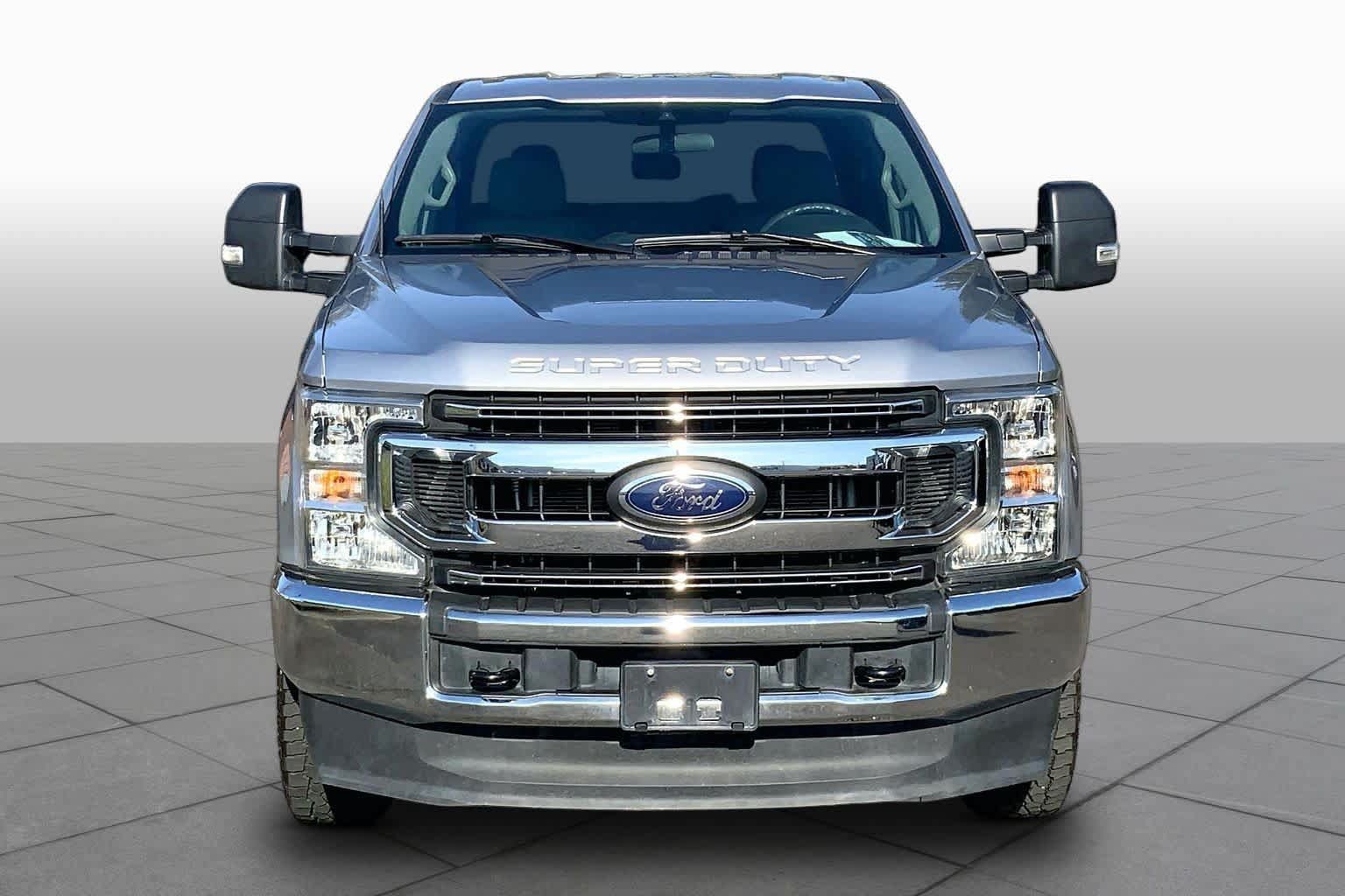Used 2022 Ford F250 XLT AWD/4WD image 4