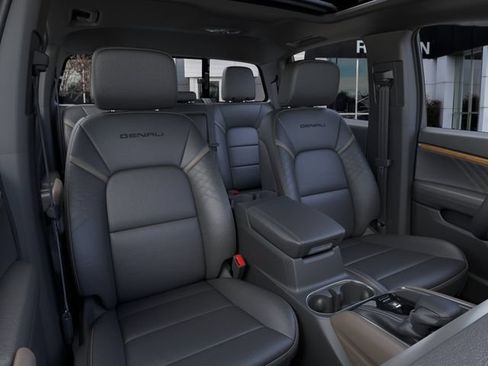 New 2026 GMC Canyon Denali w/ LPO, Black Badging Package AWD/4WD image 16
