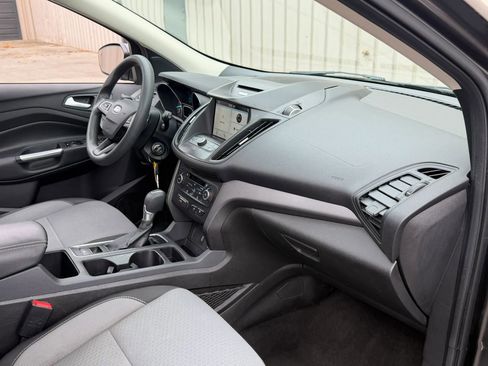 Used 2017 Ford Escape SE w/ Equipment Group 201A AWD/4WD image 20