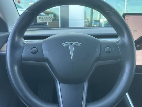 Used 2019 Tesla Model 3 Long Range image 22