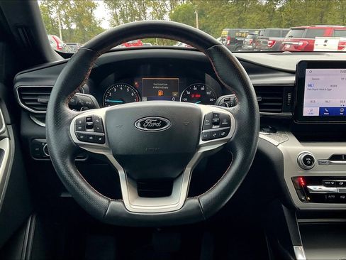 Certified 2022 Ford Explorer Timberline image 5