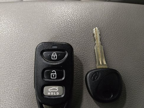 Used 2019 Hyundai Elantra SEL image 32